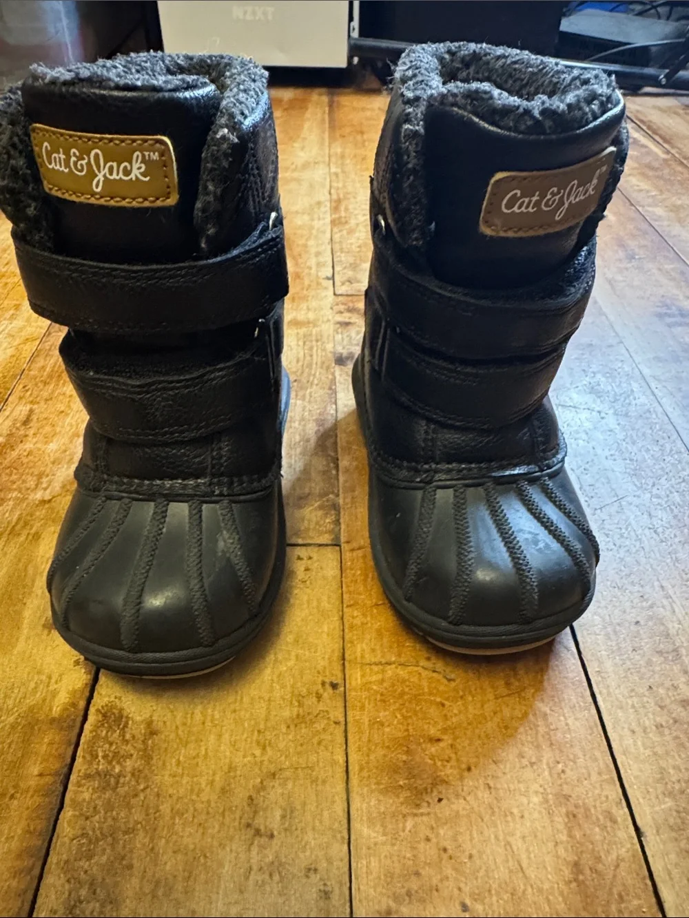 Cat & Jack sturdy black